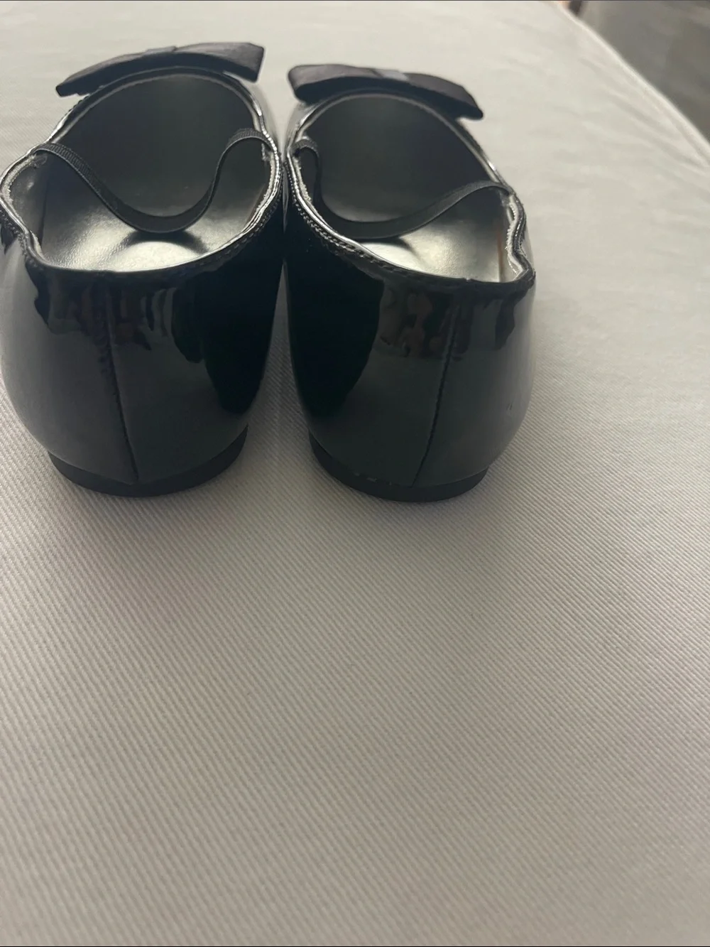 NWOT Nina Size 11 M Girls Black Patent Mary Jane Flats with Bow Accent